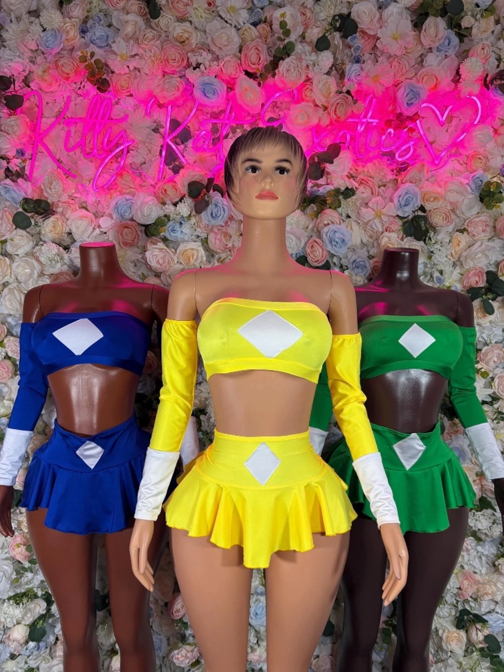 KittyKatExotics Halloween Yellow Power Ranger Set - Picture 3 of 3